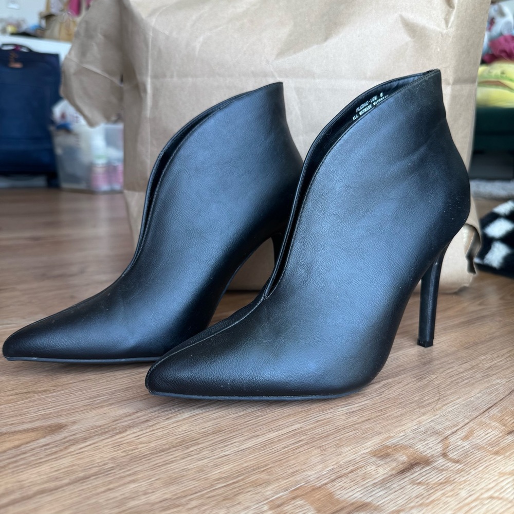 Elegant Black Women's Ankle Boots